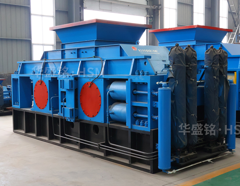 沙場(chǎng)用大型全液壓對(duì)輥制砂機(jī)多少錢一臺(tái)？